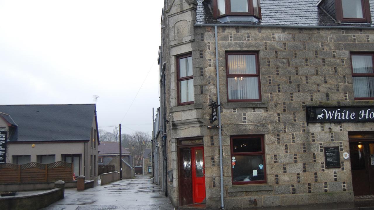 White Horse Hotel Strichen Extérieur photo